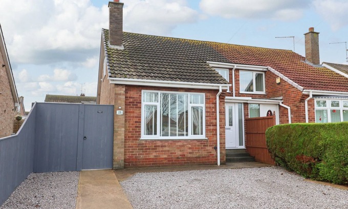 Hornsea Cottage | THE COASTAL HIDEAWAY, country holiday cottage in Hornsea