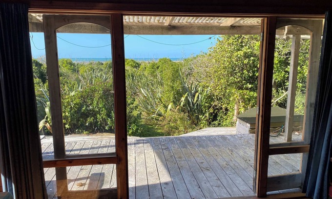 Pakawau House | The Cockle - Private Beach Abode