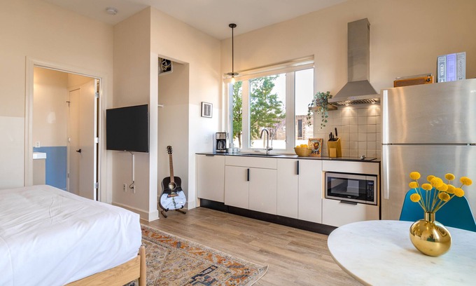 Buena Vista Apartment | The Conway by AvantStay