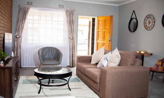 Palapye Apartment | The Cosy Crib
