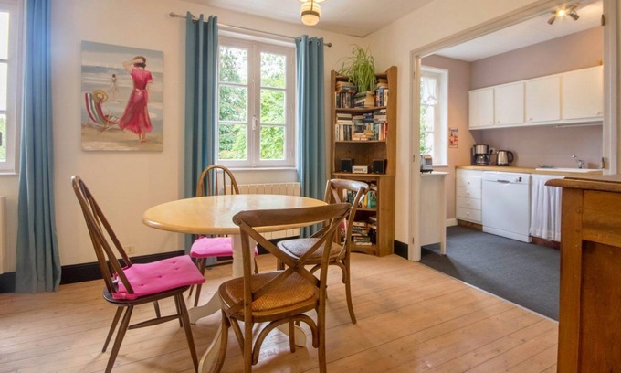 Locoal-Mendon House | The Cosy - LOCOAL-MENDON
