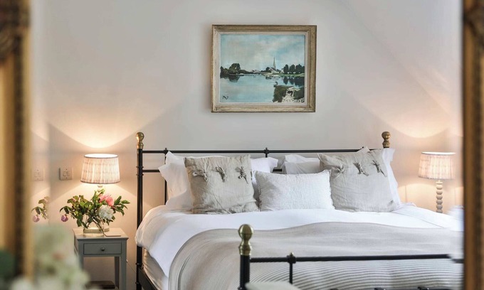 Cheltenham House | The Cotswold Coachhouse , Cotswolds