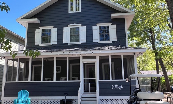 Michigan City House | The Cottage in Beachwalk - Sleeps 10 - Golf cart included