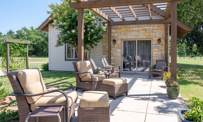 Garvin County Cabin | The Cottage - open floor plan. 2 queen beds + twin bunkbeds