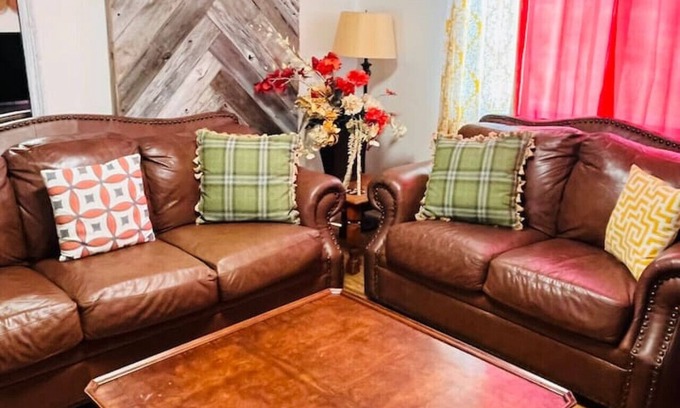 Irwin House | The Cottage Valley Village
