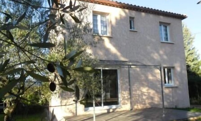 Ales House | the country house in the shade of olive trees