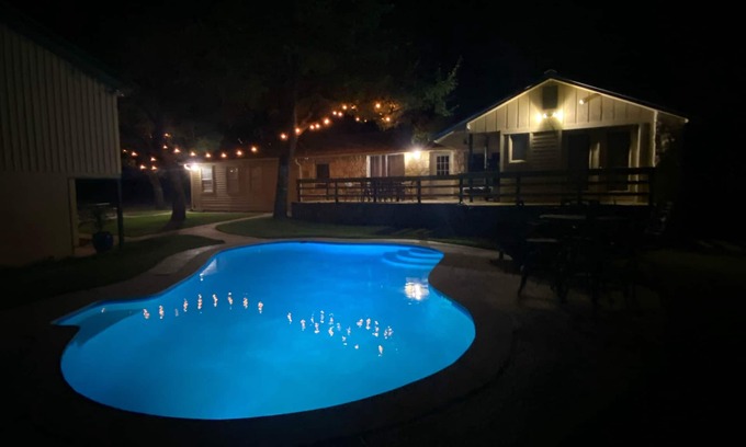 Johnson City Other | The Country Life Experience, Close to Distilleries, Wineries, and Wedding Venues