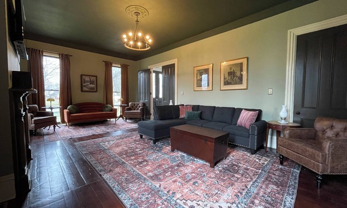Lodi House | The Couple's Sanctuary at the Preacher's Retreat