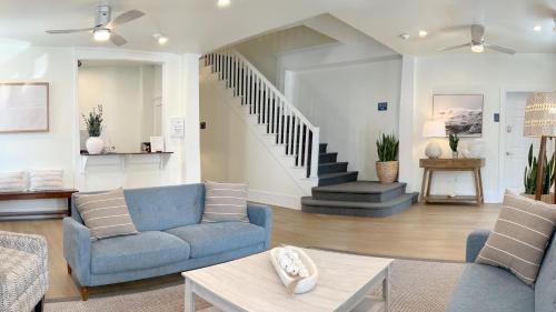 North End Hotel | The Cove