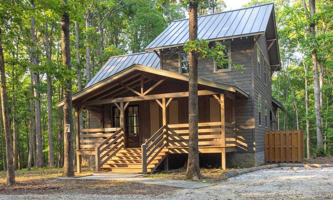 McEwen House | 🦌 The Covey: Luxury Woodland Farm Retreat 🦌