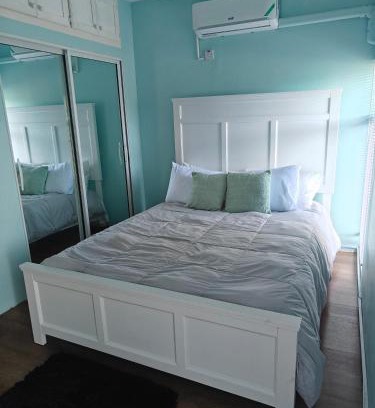 Gordon Town Apartment | The Cozy Flat by UWI