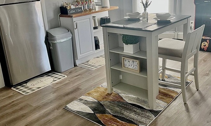New Britain House | The Cozy Spot On The Hill