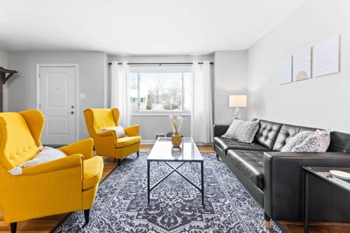 Upper Arlington House | The Cranbrook- Close to OSU-Downtown Columbus-Short North-Clintonville-Upper Arlington