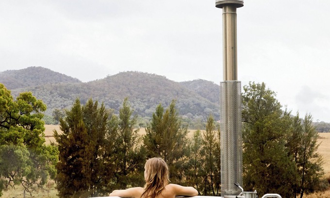 Buckaroo House | The Creek Country Retreat with Hot Tub/Cold Plunge amongst Mudgee Best Vineyards