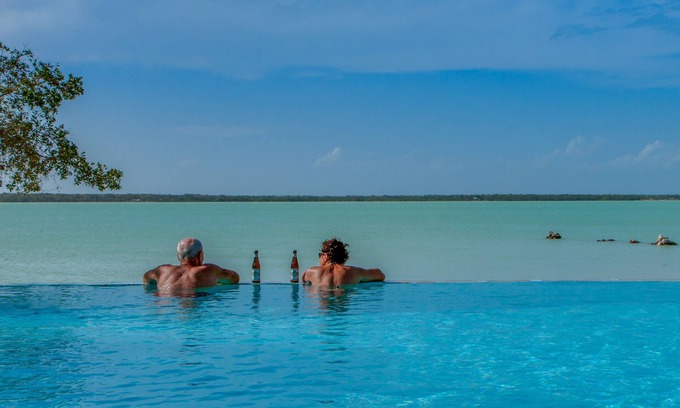 Orchid Bay Bed & Breakfast | The Crimson Orchid Inn at Orchid Bay