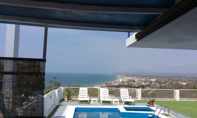 Rocafuerte House | The Crucita Balcony