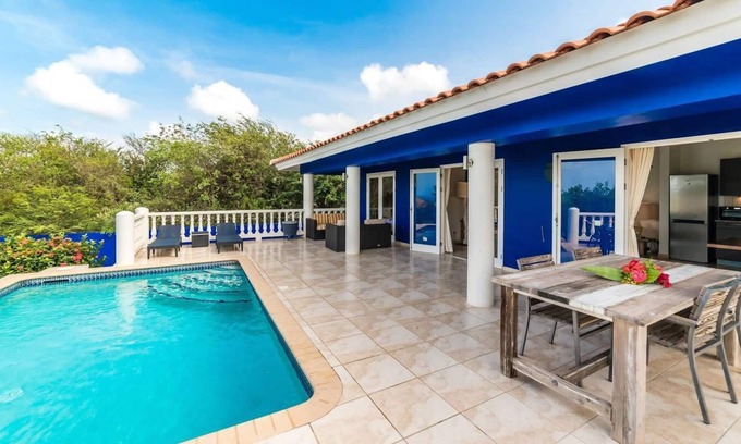Sint Willibrordus Villa | ✨ The Curacao Getaway - Coral Estate ✨