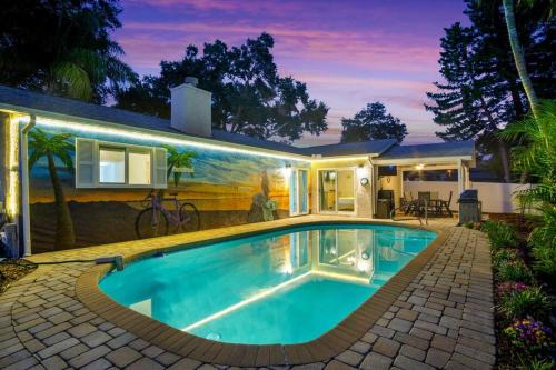Palm Harbor House | The Cycling Mermaid Palm Harbor, Florida - Bonus Travel Itinerary!