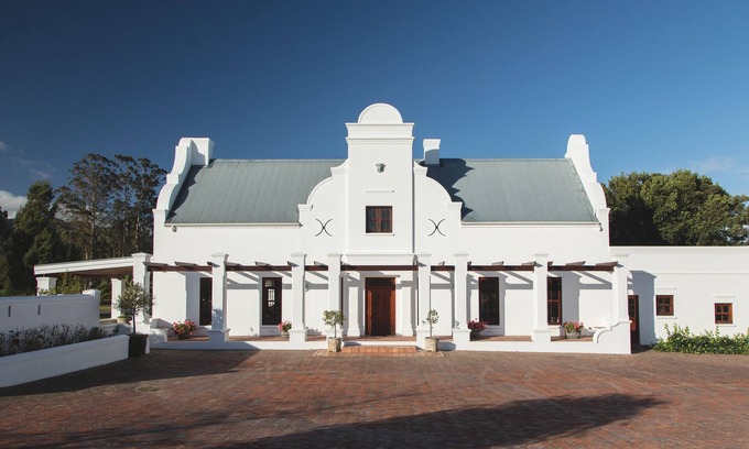 Die Barakke House | The Dam Suite. Double Luxury room with ensuite bathroom