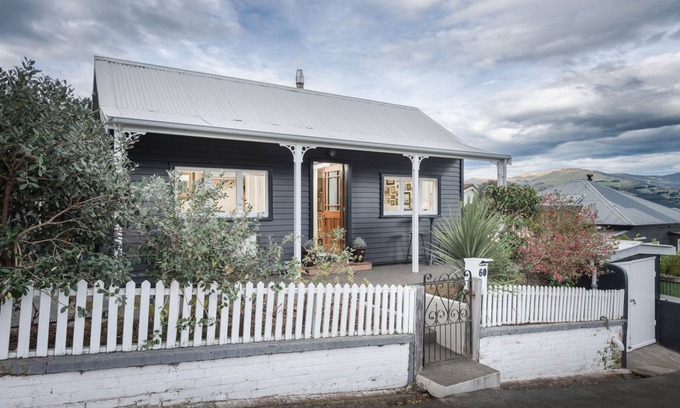 Lyttelton House | The Daughter's Anchorage - Lyttelton