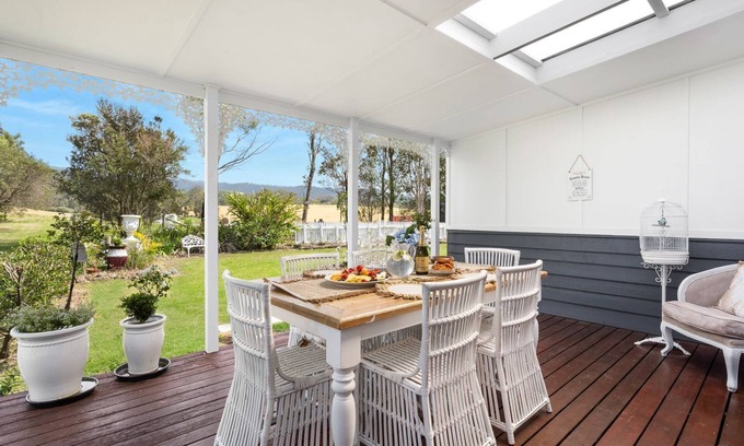 Jaspers Brush Cottage | The Dawning – an Elegant Victorian Cottage located in Jaspers Brush near Berry