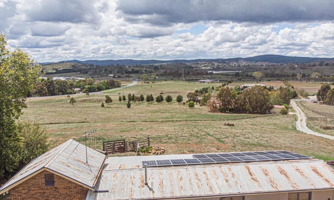 Orange East House | The Daydawn Dairy - Perched High, Simple Living & What a View!
