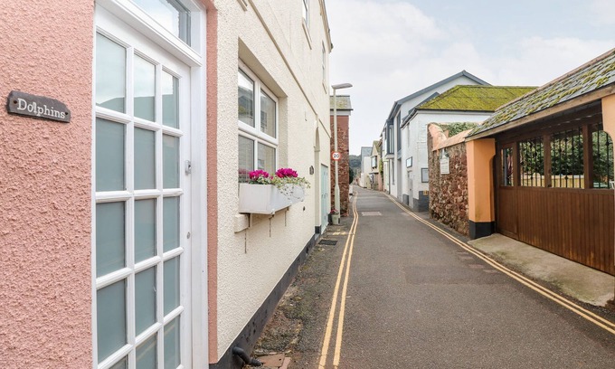 Shaldon Cottage | THE DOLPHINS, pet friendly, luxury holiday cottage in Shaldon