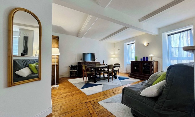 Grandcamp-Maisy Apartment | The Duplex des Flots – Grandcamps Beach.