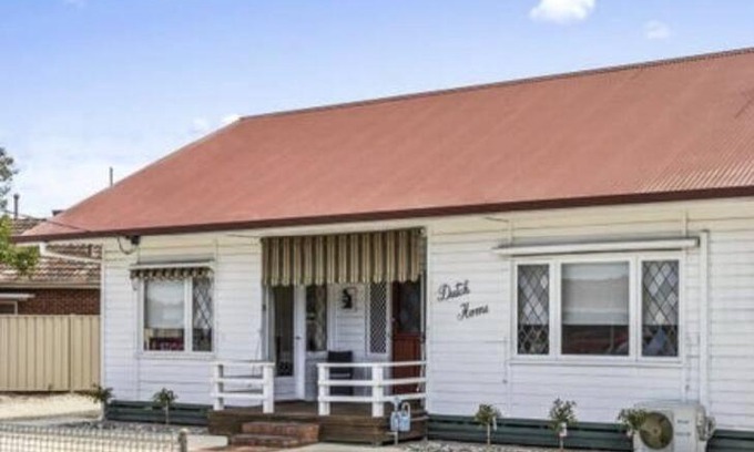 Shepparton House | The Dutch House