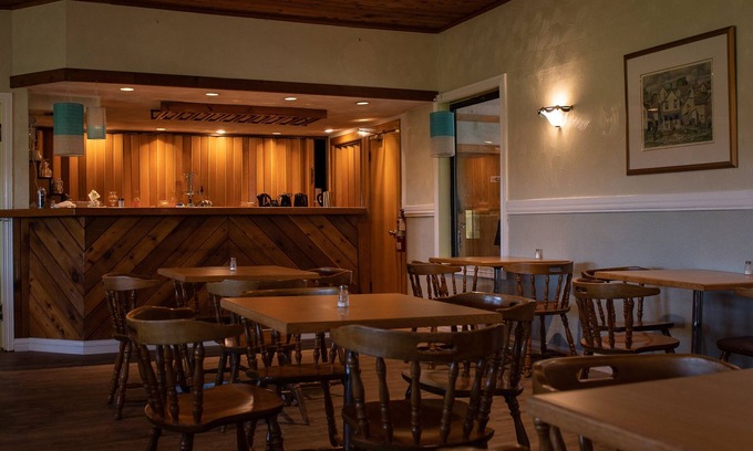 North River Hotel | The Dutch Inn