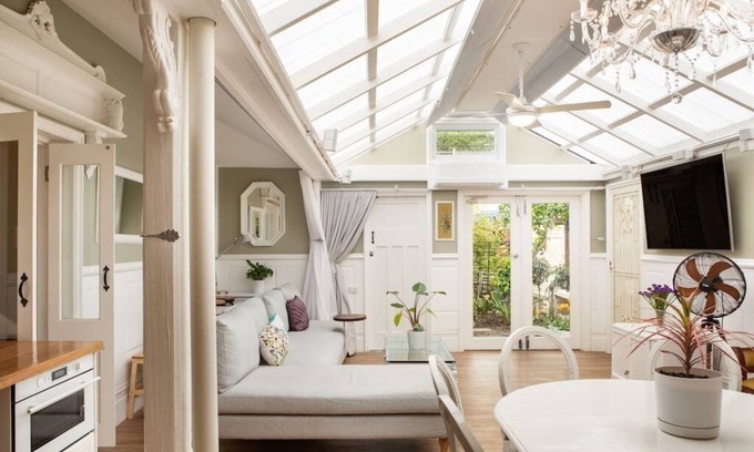 Redfern House | The East-Redfern Mansion on Chelsea