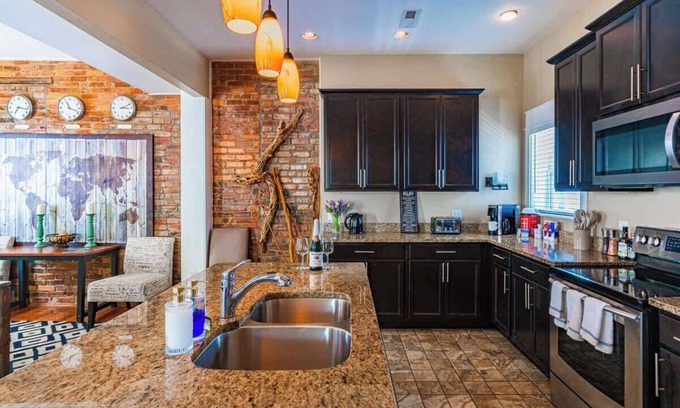 Chattanooga House | The Eiffel Tower | Games | Cornhole | Bonus Suite!