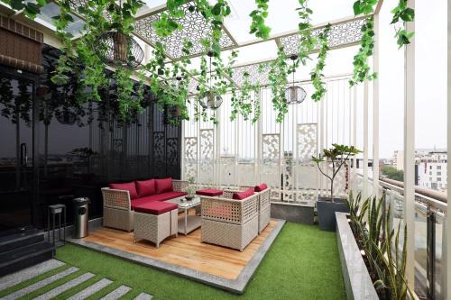 Kakarmatha Hotel | The Elegance Hotel