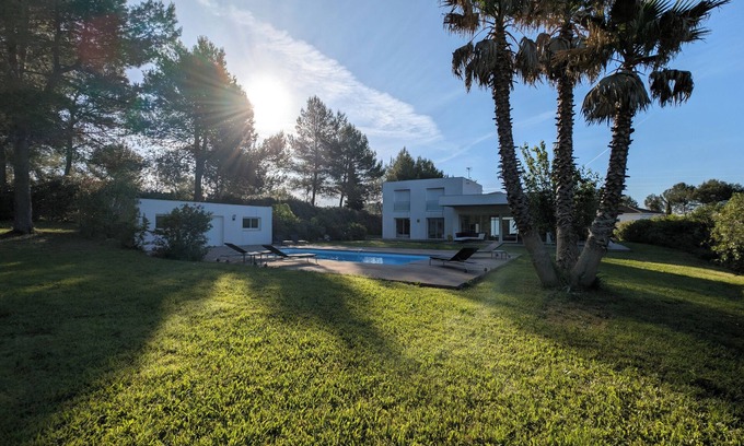Grabels House | The Emma Luxe collection Piscine Nature clim 5 min from Montpellier