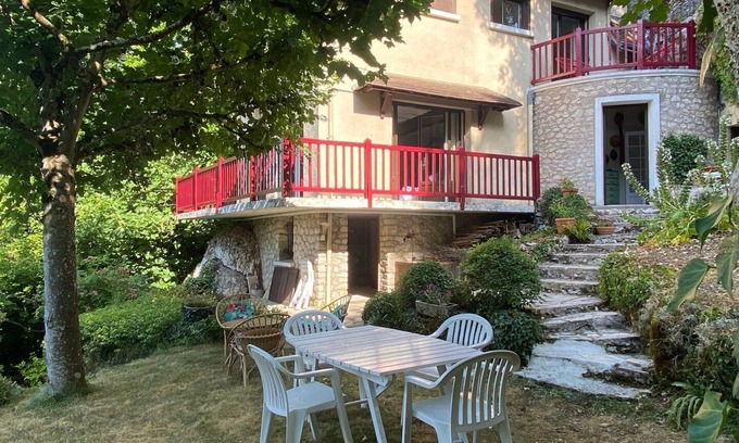 Courcay Apartment | The enchanted shores