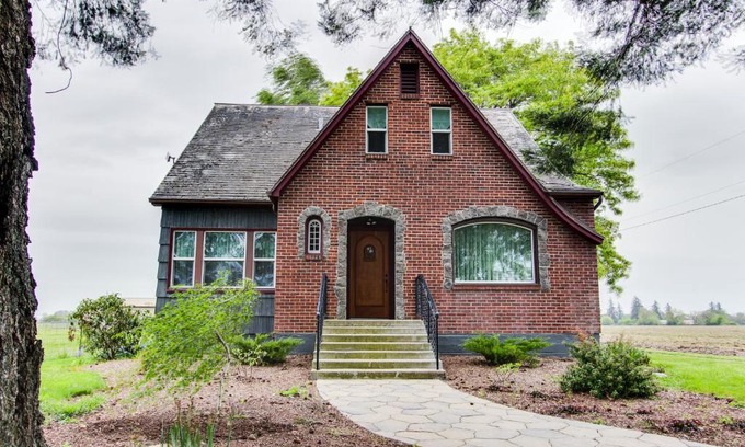 McMinnville House | The Farm House