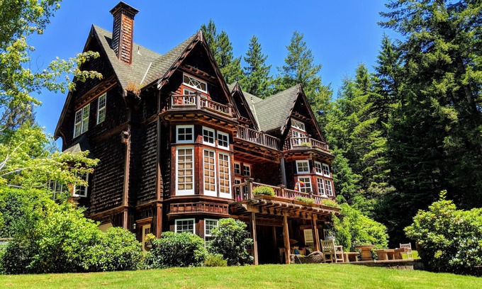 Fieldbrook House | The Fieldbrook Retreat