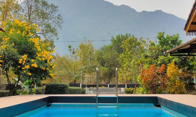 Vang Vieng Bed & Breakfast | The Food Garden Experience