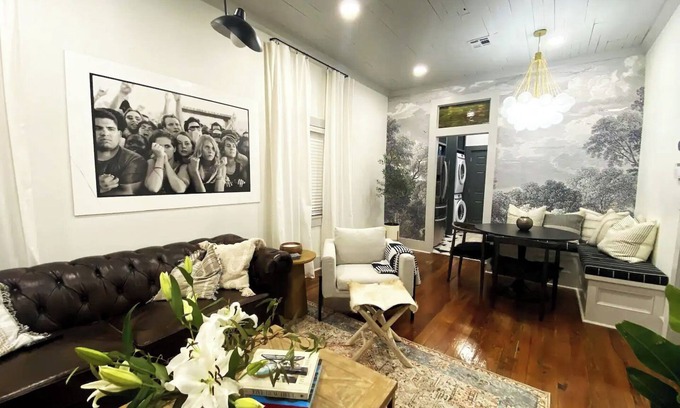 Freetown - Port Rico House | The FreeTown Roost. A Stylish 2 bedroom house in the heart of Downton.