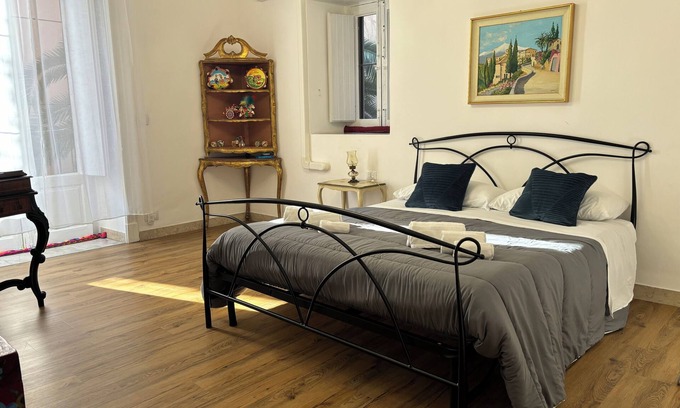 Borgo-Sanzio House | The Garden Holiday Home