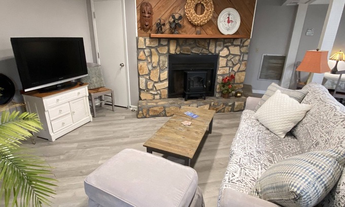 Wewahitchka House | ↠» The Garden Loft «↞ Pets Lg Fenced Yard