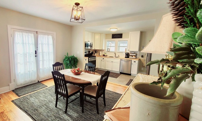 La Junta House | The Garden