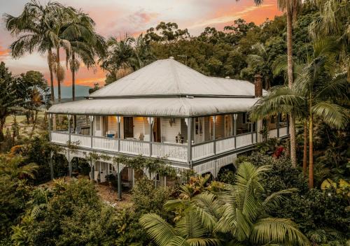 Murwillumbah House | The Glenelg Whole Residence - 8 persons
