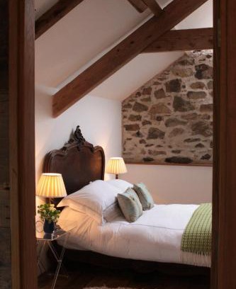 Lifton Bed & Breakfast | The Granary