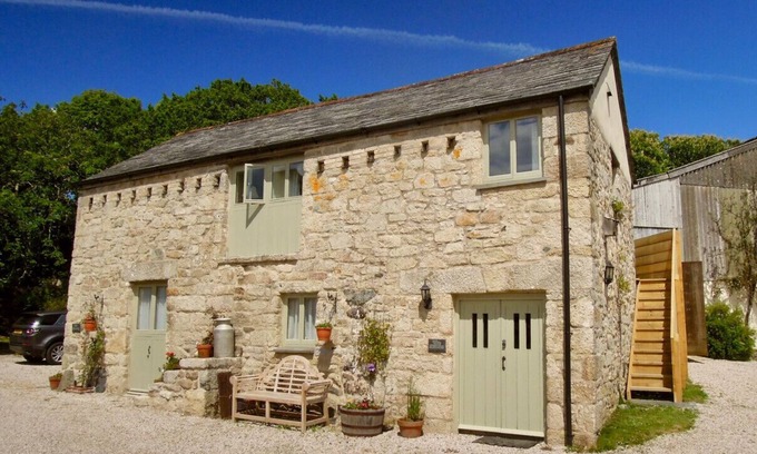 High Street Cottage | The Granary - Lanjeth