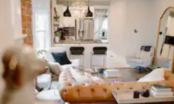 Sunnyside House | The Grand Chic: Wellness Bungalow
