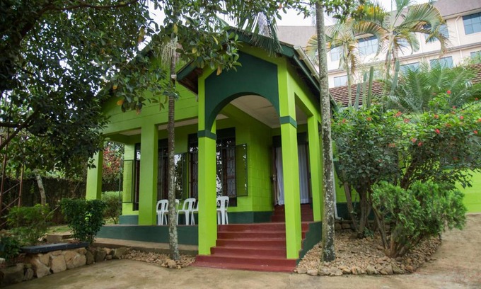 Kampala Bed & Breakfast | The Greenhouse