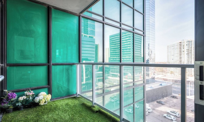 Garden District Apartment | The Greenville Deluxe Suites & Towers