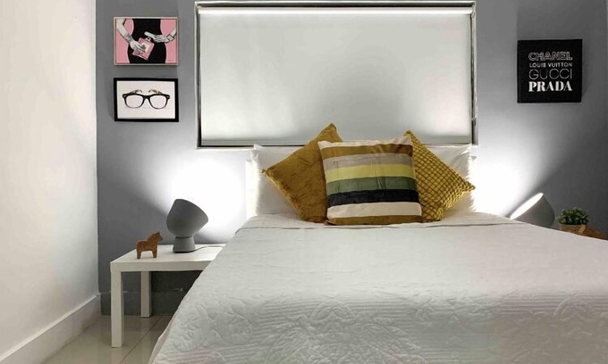 Coconut Grove Apartment | THE GROVE 1 10 MIN FROM THE BEACH. In the heart of Coconut Grove. CocoWalk
