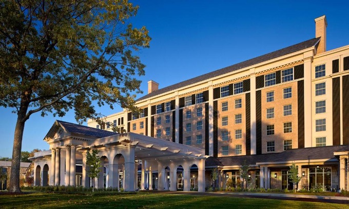 Whitehaven Hotel | The Guest House at Graceland